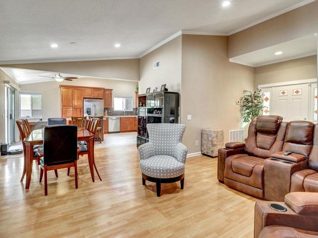 9187 Oakmount Boulevard, Desert Hot Springs, CA 92240