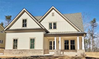 172 Cherokee Drive S, Waleska, GA 30183