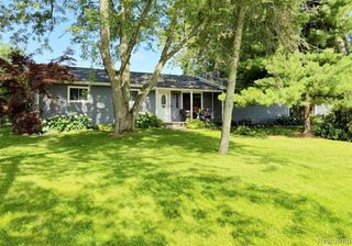 1125 Dolane Drive, White Lake, MI 48383