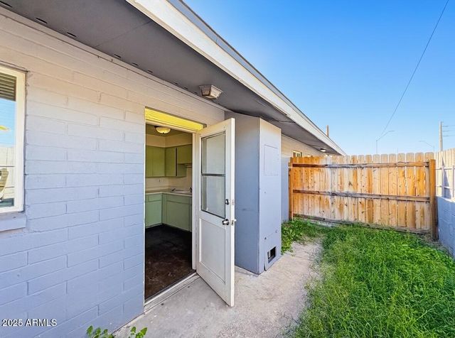 513 E Hatcher Road 9, Phoenix, AZ 85020