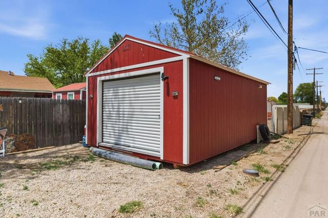 1932 Claremont Ave, Pueblo, CO 81004