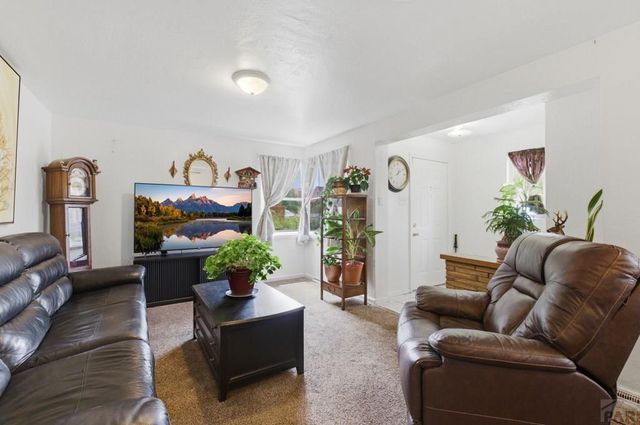 1932 Claremont Ave, Pueblo, CO 81004