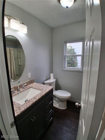 944 Donald Avenue, Akron, OH 44306