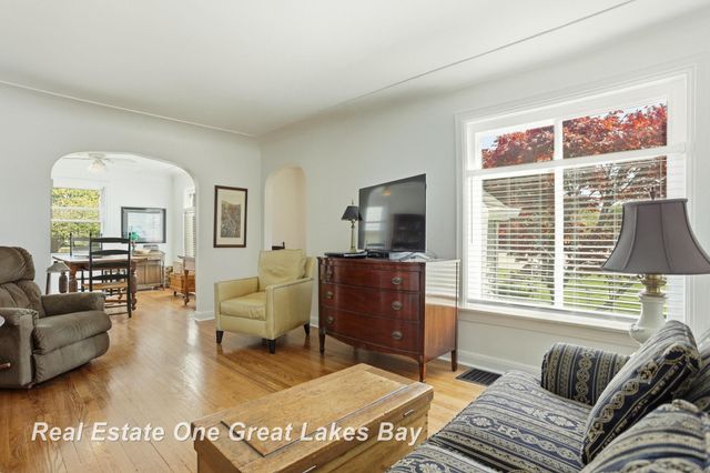 1835 Hemmeter Road, Saginaw, MI 48638