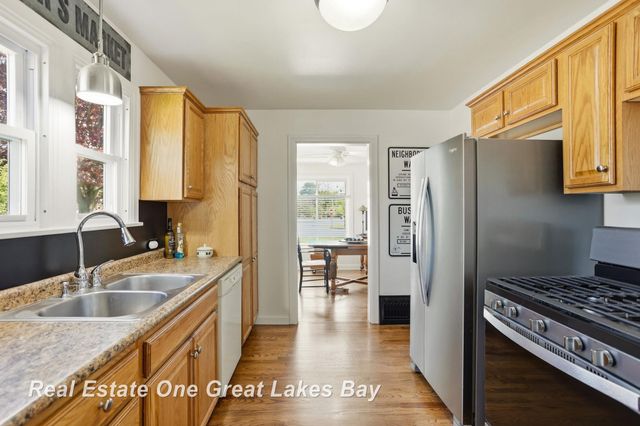 1835 Hemmeter Road, Saginaw, MI 48638
