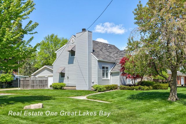 1835 Hemmeter Road, Saginaw, MI 48638