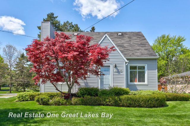 1835 Hemmeter Road, Saginaw, MI 48638