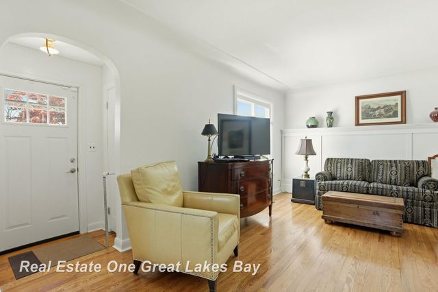 1835 Hemmeter Road, Saginaw, MI 48638