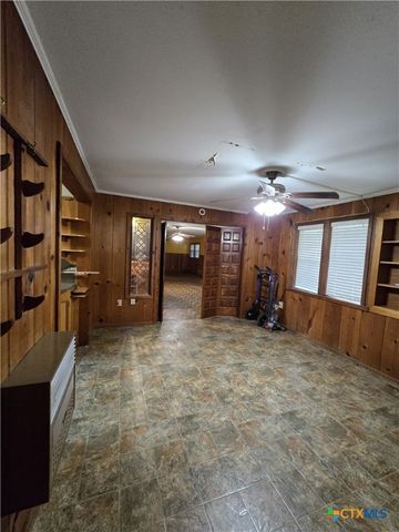 220 Davis Avenue, Port Lavaca, TX 77979