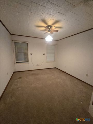220 Davis Avenue, Port Lavaca, TX 77979