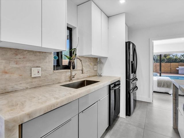 1446 Polk Street, Hollywood, FL 33020