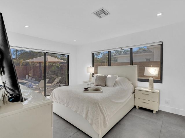 1446 Polk Street, Hollywood, FL 33020