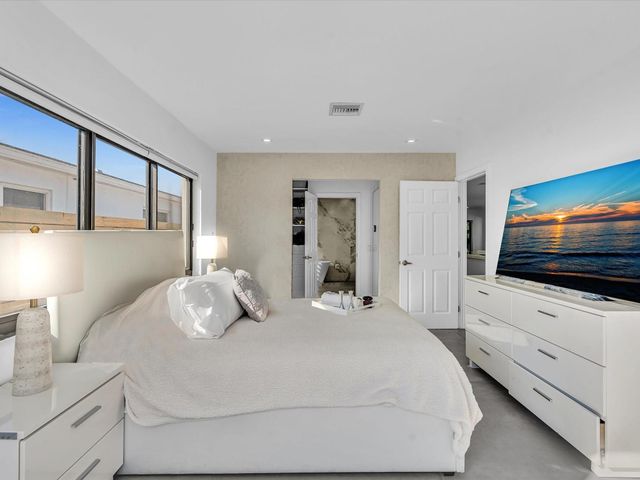 1446 Polk Street, Hollywood, FL 33020