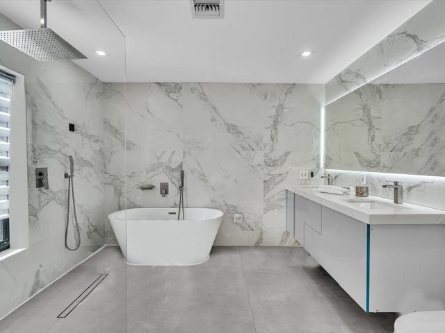 1446 Polk Street, Hollywood, FL 33020