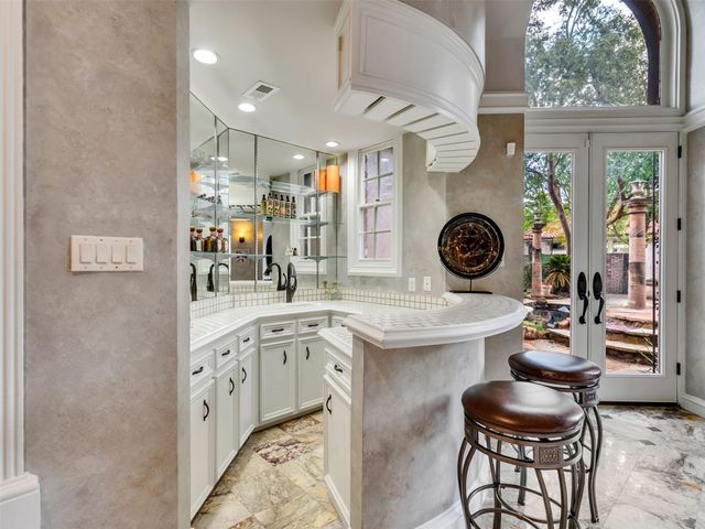 2819 Cedar Woods Place, Houston, TX 77068