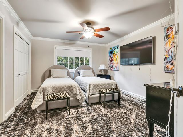 2819 Cedar Woods Place, Houston, TX 77068