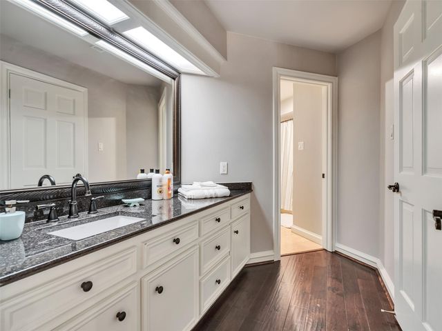 2819 Cedar Woods Place, Houston, TX 77068