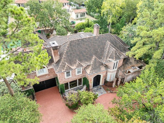 2819 Cedar Woods Place, Houston, TX 77068