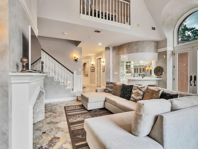 2819 Cedar Woods Place, Houston, TX 77068
