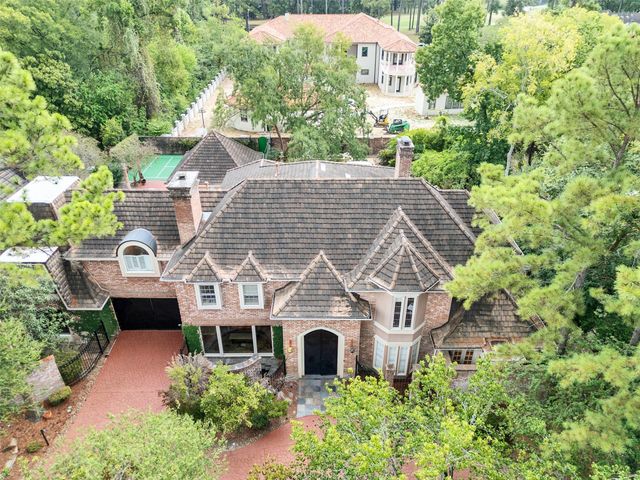 2819 Cedar Woods Place, Houston, TX 77068