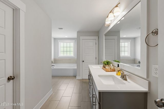 426 Grandview Drive, Hampstead, NC 28443