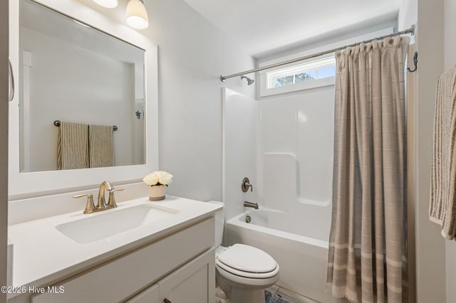 426 Grandview Drive, Hampstead, NC 28443
