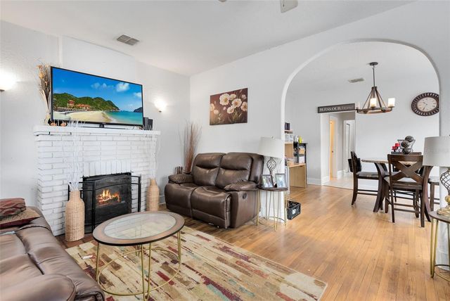 1415 E AMELIA STREET, Orlando, FL 32803