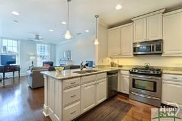 5 Whitaker Street 501, Savannah, GA 31401