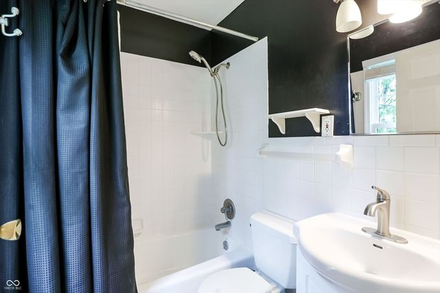 3301 Melbourne Circle, Indianapolis, IN 46228