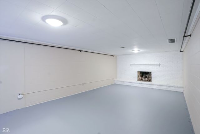 3301 Melbourne Circle, Indianapolis, IN 46228