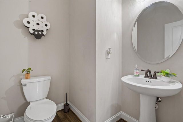 1276 Dairy Glen Drive, Fuquay Varina, NC 27526