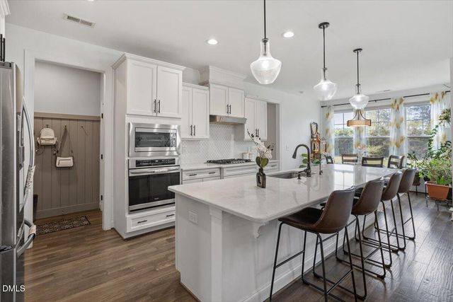 1276 Dairy Glen Drive, Fuquay Varina, NC 27526