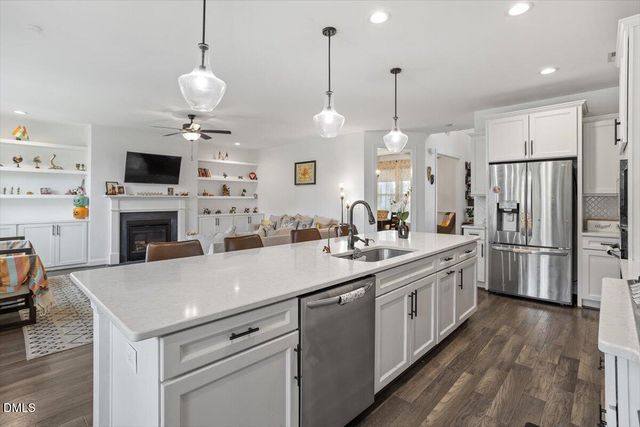 1276 Dairy Glen Drive, Fuquay Varina, NC 27526