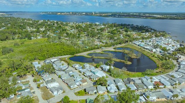 13 OAK STREET, Bradenton, FL 34208