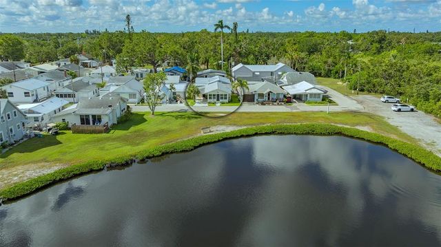 13 OAK STREET, Bradenton, FL 34208