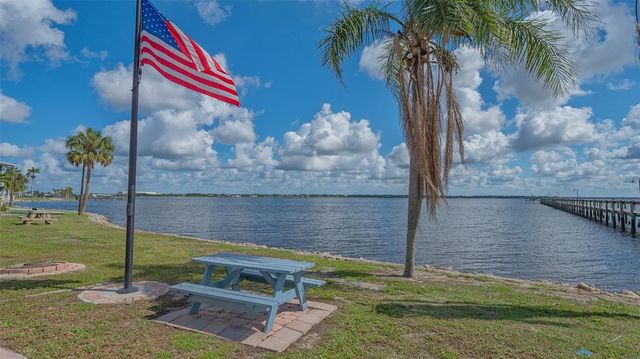 13 OAK STREET, Bradenton, FL 34208