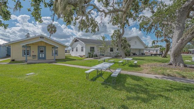 13 OAK STREET, Bradenton, FL 34208