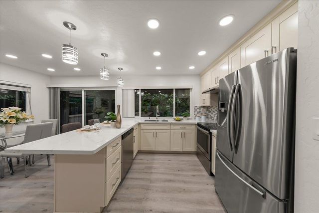1001 Phelps Avenue, San Jose, CA 95117