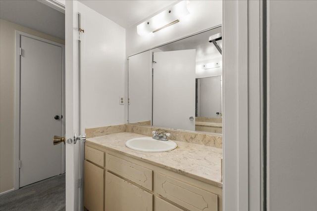1001 Phelps Avenue, San Jose, CA 95117