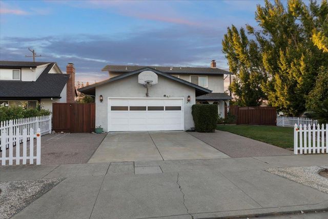 1001 Phelps Avenue, San Jose, CA 95117