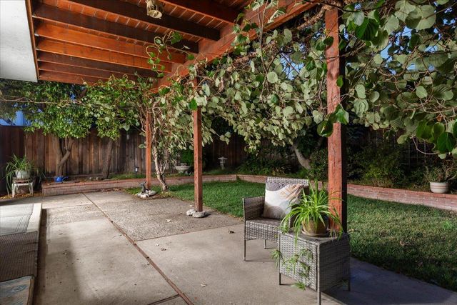 1001 Phelps Avenue, San Jose, CA 95117