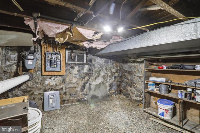 254 W QUEEN ST, Chambersburg, PA 17201