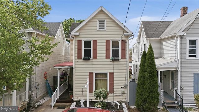 254 W QUEEN ST, Chambersburg, PA 17201