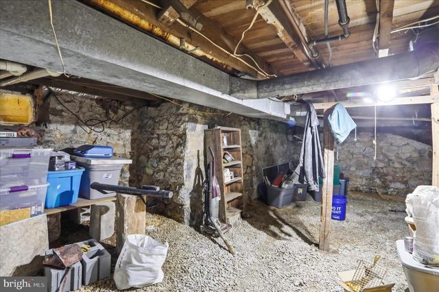 254 W QUEEN ST, Chambersburg, PA 17201