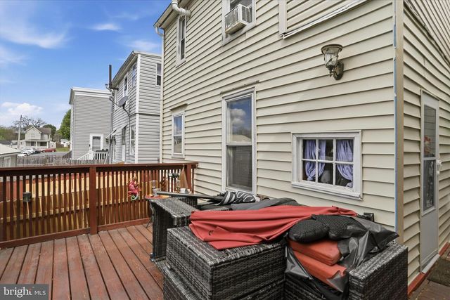 254 W QUEEN ST, Chambersburg, PA 17201