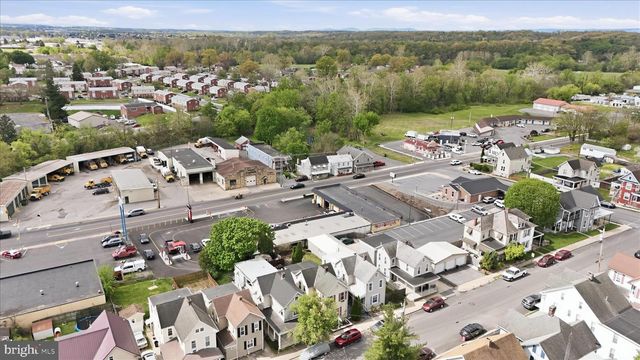 254 W QUEEN ST, Chambersburg, PA 17201