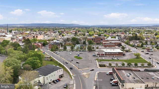 254 W QUEEN ST, Chambersburg, PA 17201