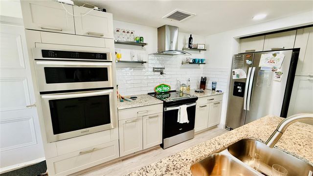 4926 BLUE HERON DRIVE, New Port Richey, FL 34652