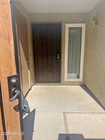222 W Brown Road 8, Mesa, AZ 85201