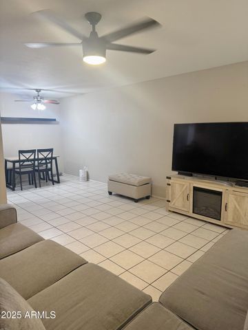 222 W Brown Road 8, Mesa, AZ 85201